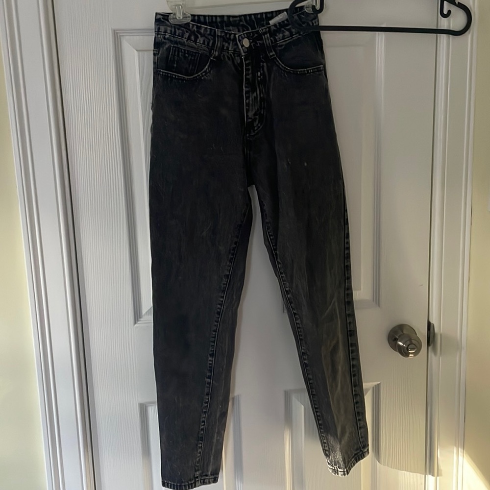 Black straight fit women’s jean